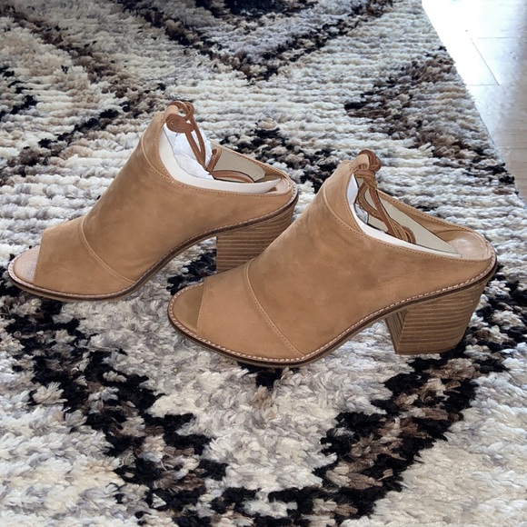 NWOT Chinese Laundry Women's Cali Leather Wedge - Picture 7 of 10